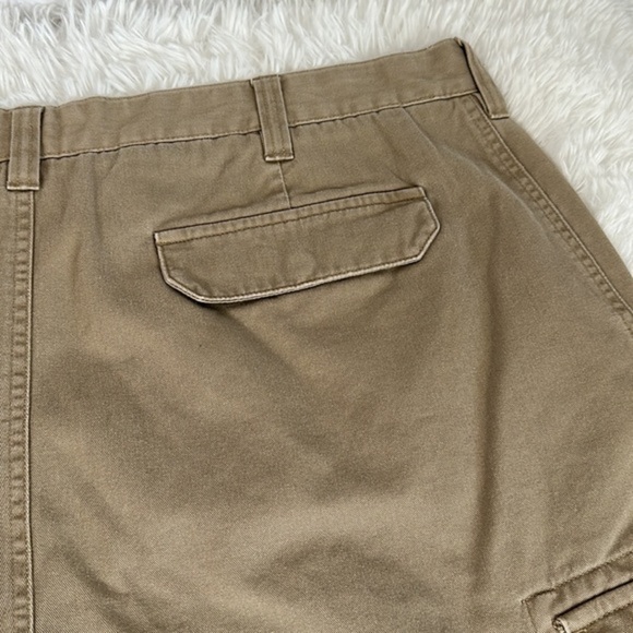 Tommy Hilfiger Beige/Tan Cargo Utility Shorts - Picture 7 of 11